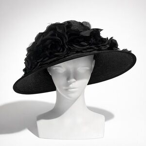 VTG Louise Green Hat, straw with silk flowers, black, 22” circumference